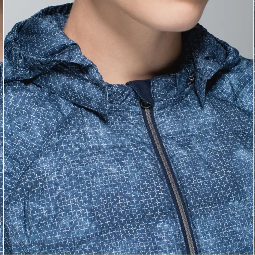 Lululemon Spring Fling Puffy Vest Size 4 Sashiko Cross Inkwell Ghost
